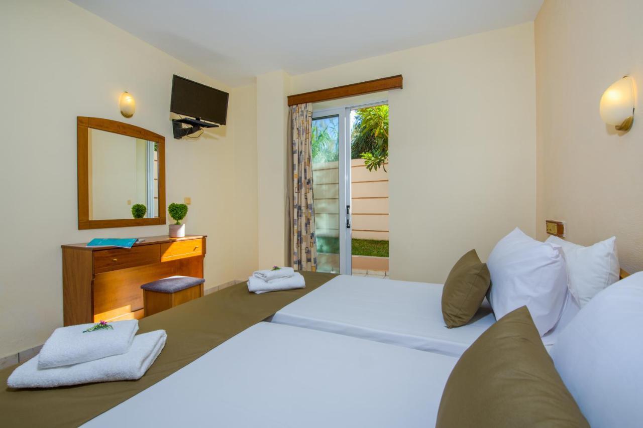 Dias Hotel Apartments Agia Marina  Exterior photo